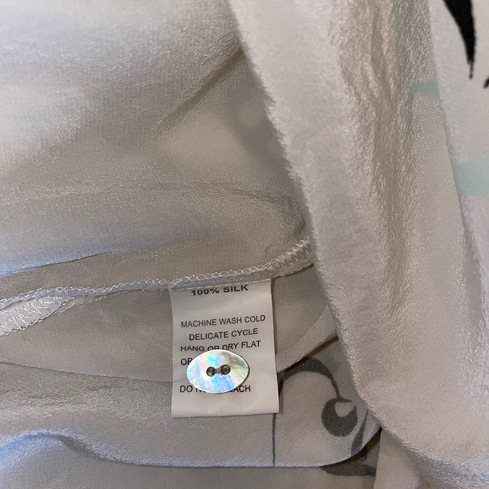 What if ..? 100% silk white-cream tone button down blouse - Picture 13 of 16